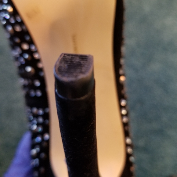 INC Lilly2Blk Sparkly Gemstone Heels - Picture 4 of 10